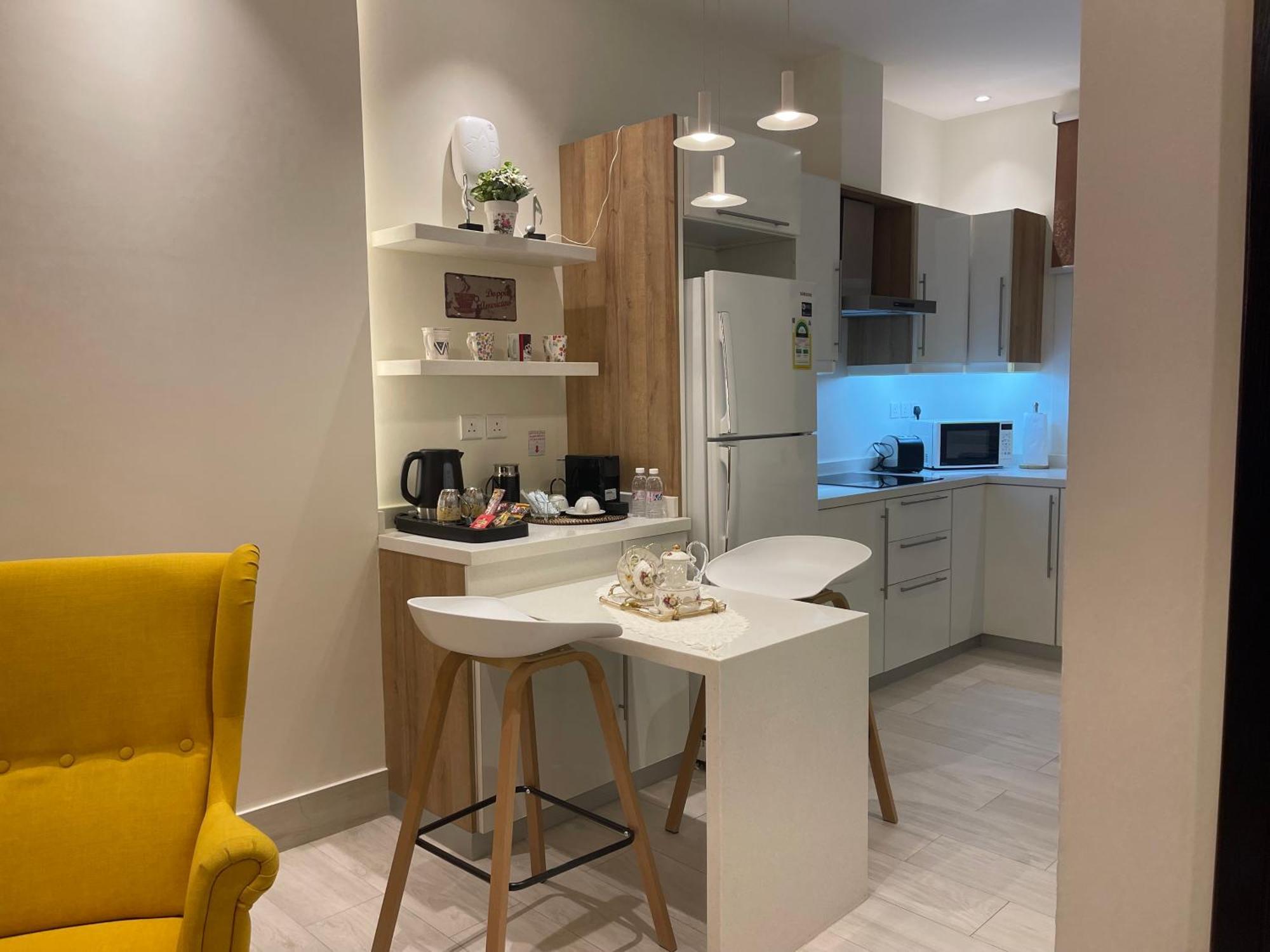 شقق خاصه بطابع حديث وفندقي - تسجيل ذاتي Private Apartments With Modern Vibes - Self Checkin Riad Exterior foto