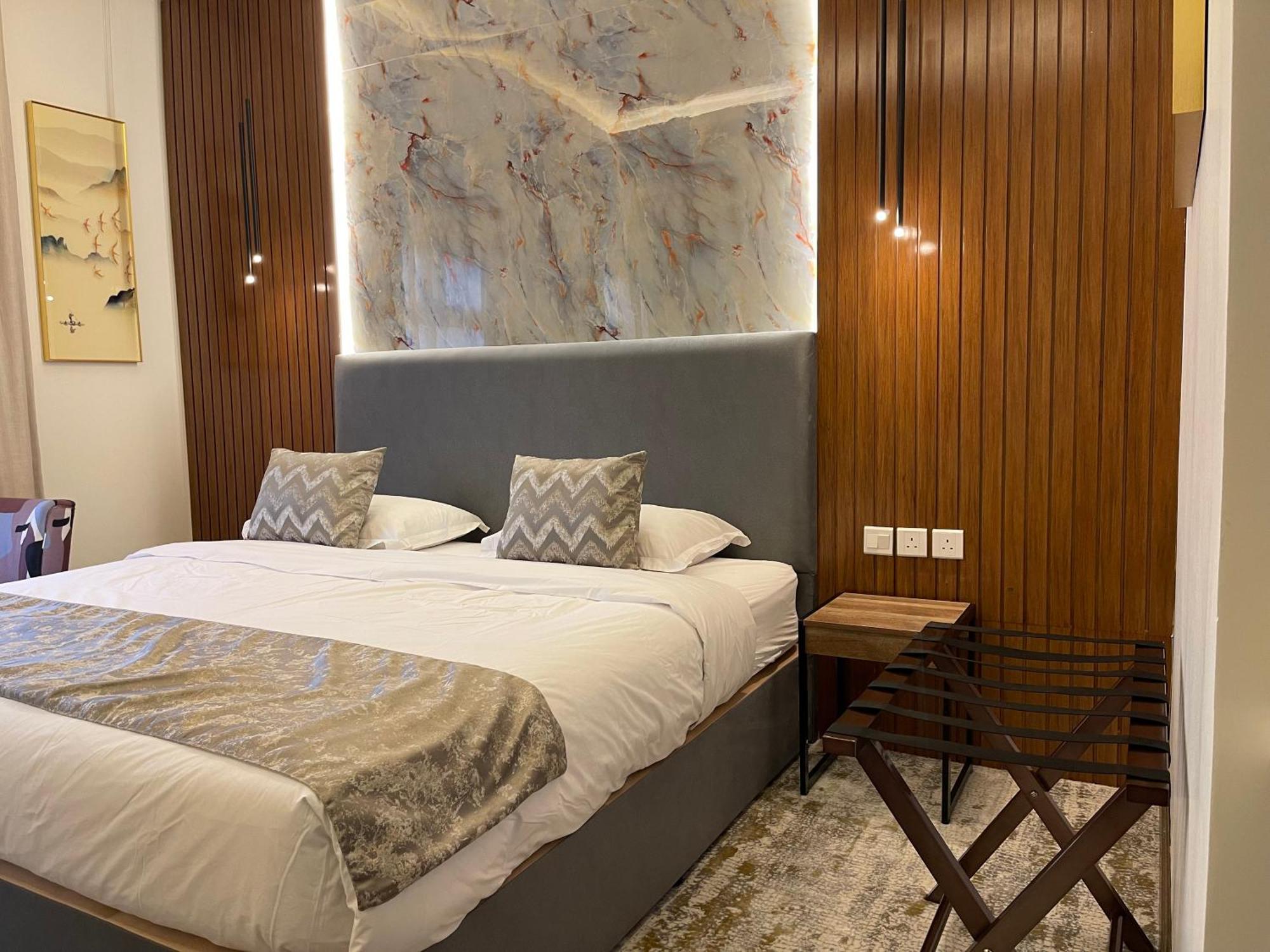 شقق خاصه بطابع حديث وفندقي - تسجيل ذاتي Private Apartments With Modern Vibes - Self Checkin Riad Exterior foto