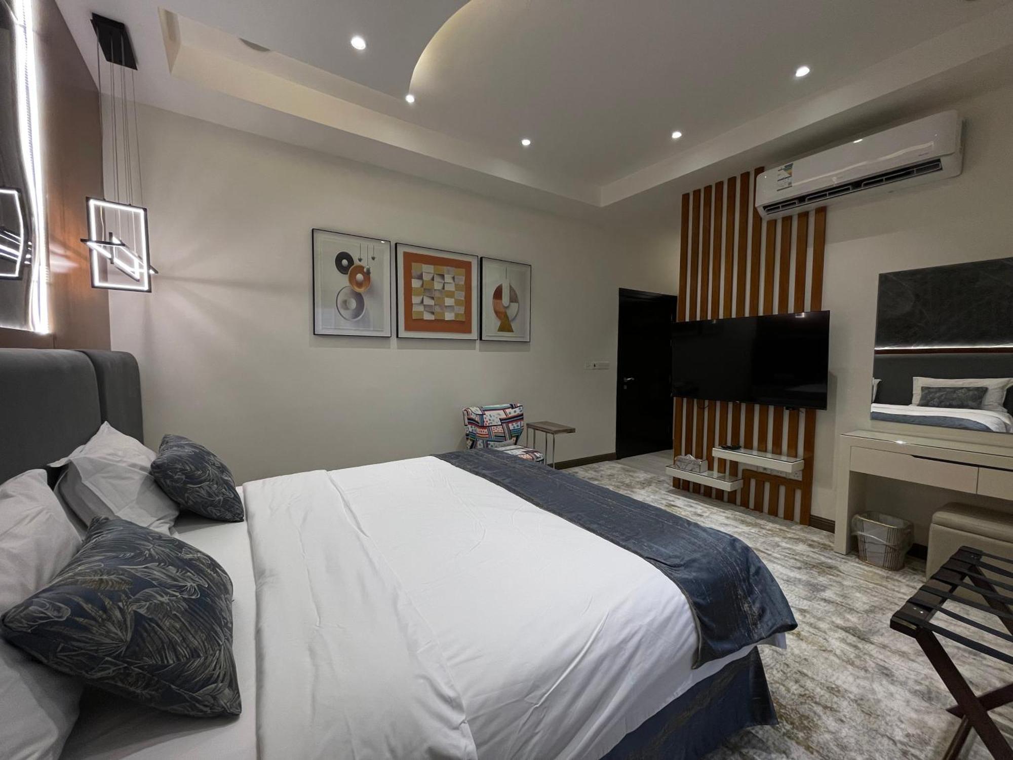 شقق خاصه بطابع حديث وفندقي - تسجيل ذاتي Private Apartments With Modern Vibes - Self Checkin Riad Exterior foto
