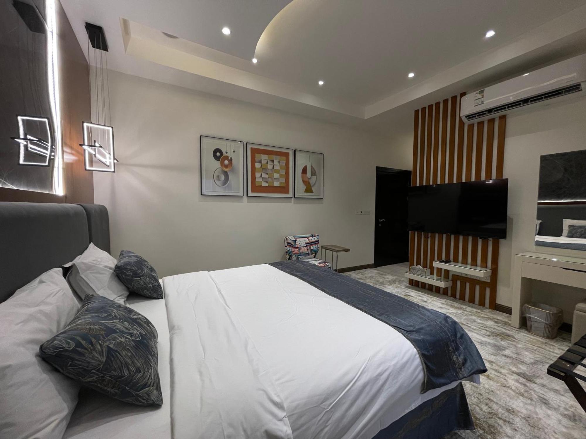 شقق خاصه بطابع حديث وفندقي - تسجيل ذاتي Private Apartments With Modern Vibes - Self Checkin Riad Exterior foto