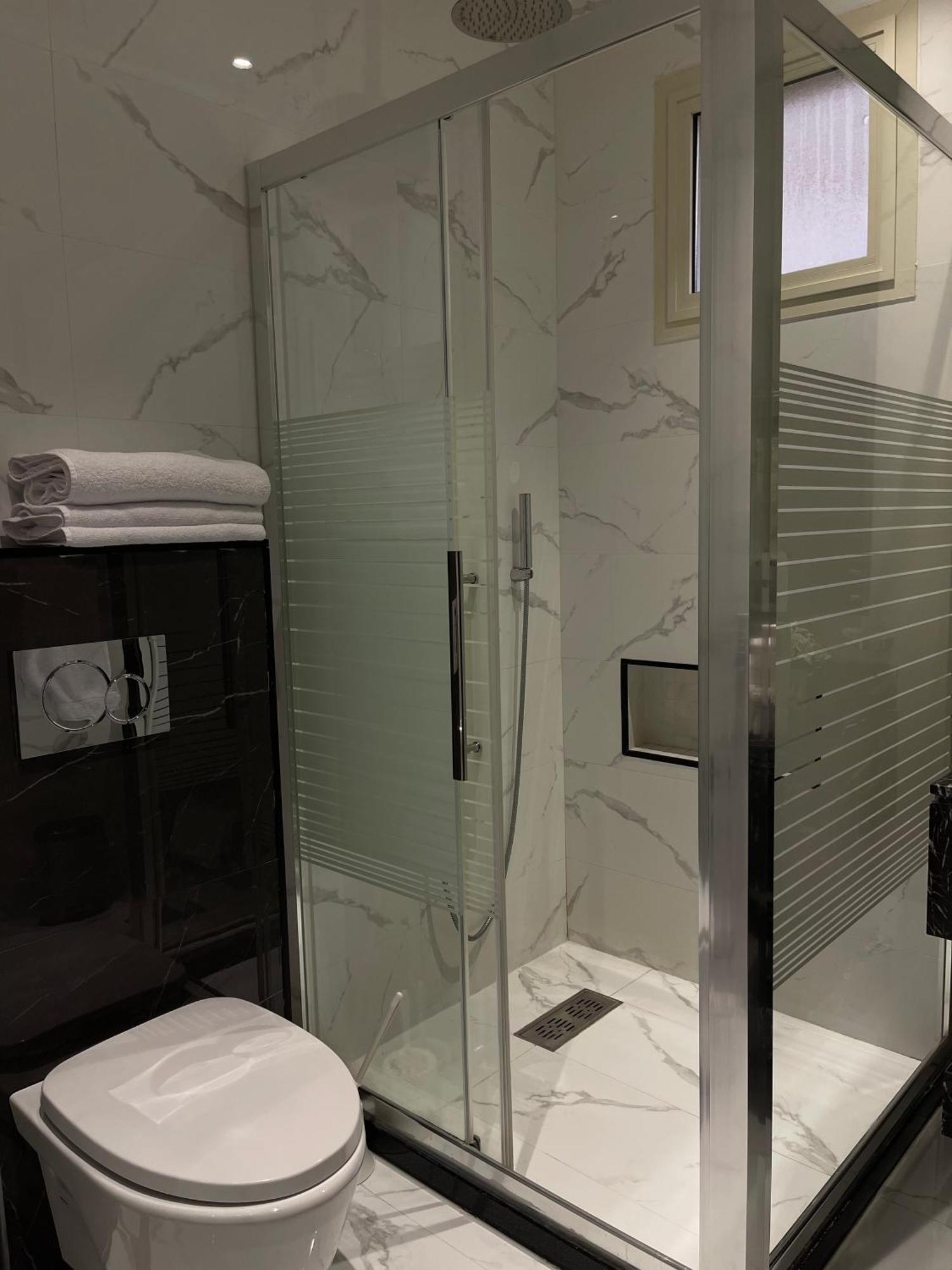 شقق خاصه بطابع حديث وفندقي - تسجيل ذاتي Private Apartments With Modern Vibes - Self Checkin Riad Exterior foto